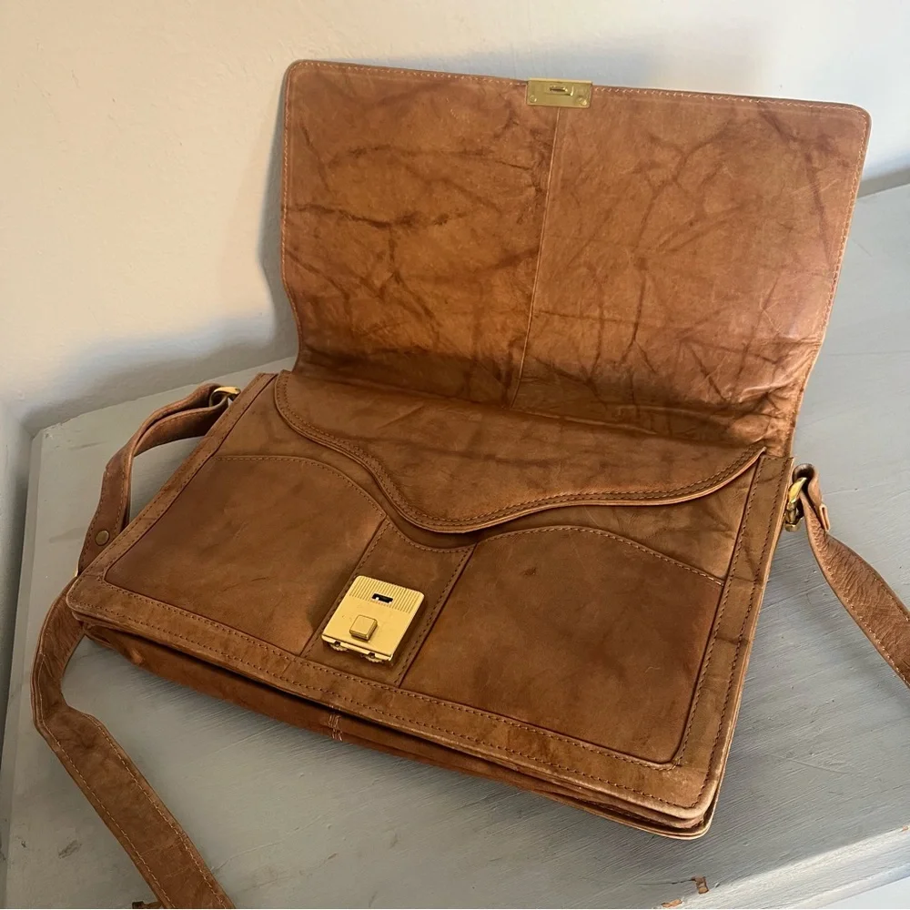 RARE Vintage AMIET Switzerland Leather Messenger Bag Swiss Combo Lock Key Clip